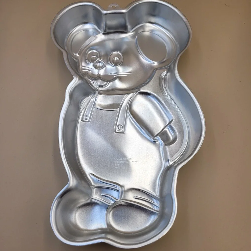 Wilton Little Mouse Cake Pan Vintage 1987 Aluminum Missy Dr Sure Mouse 2105-2380